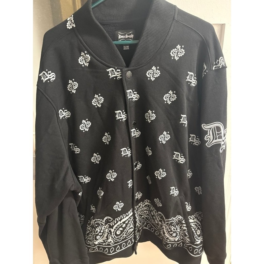 Dogg Supply Snoop Dogg Mens 3XL Black Bandana Print Varsity Snap Sweatshirt